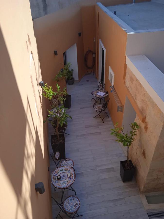 Antica Canea Luxury Rooms Chania  Exteriör bild